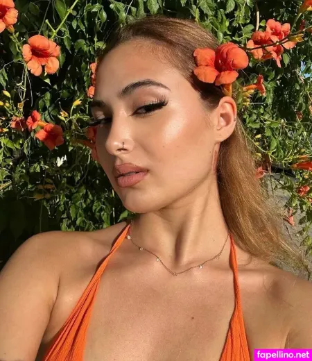 Nurcinaleyna Influencer OnlyFans Thumbnail #byr9ZkfFcD