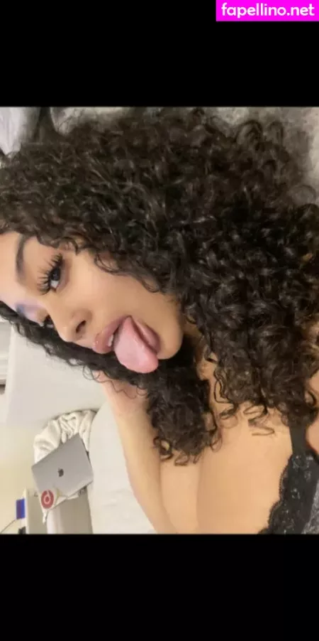 Nuria Depina OnlyFans Thumbnail #OZqqMzpXVz