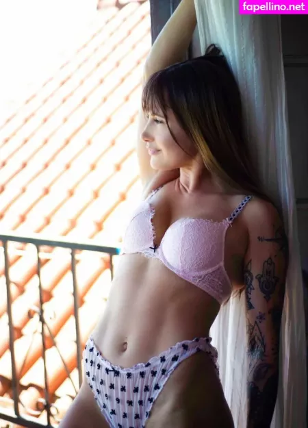 Nuruqueenclaire OnlyFans Thumbnail #uzqV7L6RaL