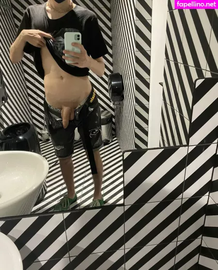 Nutscracker8306 OnlyFans Thumbnail #0v0tRH6IEp