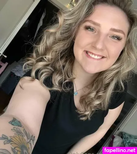 Nxtdoorgirlkay OnlyFans Thumbnail #YGblVVtXBv