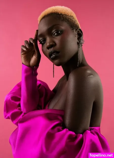 Nyakim Gatwech OnlyFans Thumbnail #NviIiPlqBK