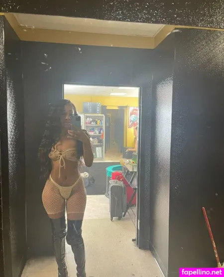 Nylauniquefree OnlyFans Thumbnail #hhPH0dNmyw