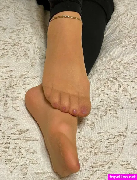 Nylonfeetdreams OnlyFans Thumbnail #JcwYyI6CtU