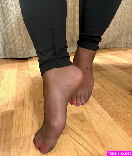 Nylonfeetdreams OnlyFans Thumbnail #KP8IKftpIO