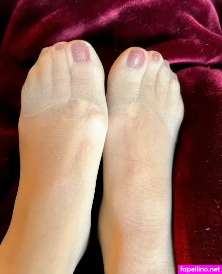 Nylonfeetdreams OnlyFans Thumbnail #YAQE3S1y0h