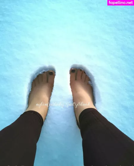 Nylonfeetladyswitzerland OnlyFans Thumbnail #4uk1cUXtgP