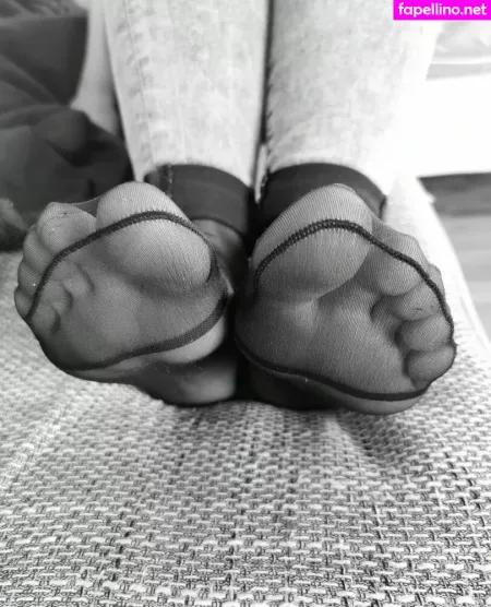 Nylonfeetladyswitzerland OnlyFans Thumbnail #aAJO1xOQah