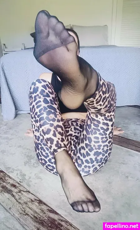 Nylonfrollein OnlyFans Thumbnail #0nEMYaNwHa