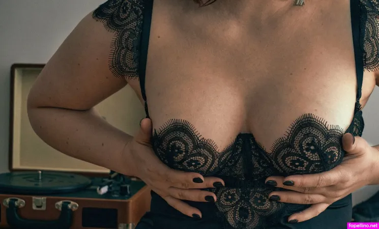 Nylonobsession OnlyFans Thumbnail #44smJn4v8m