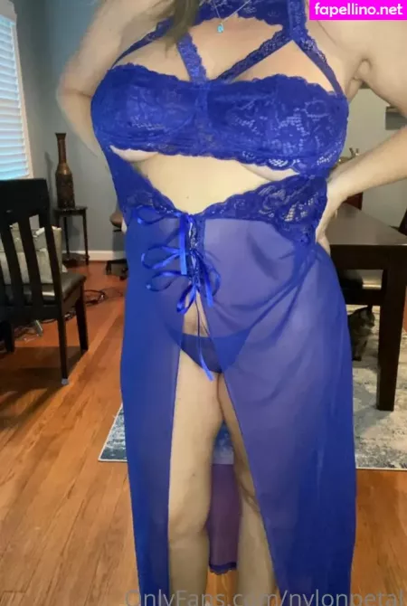 Nylonpetal OnlyFans Thumbnail #3S4xLBPBFX