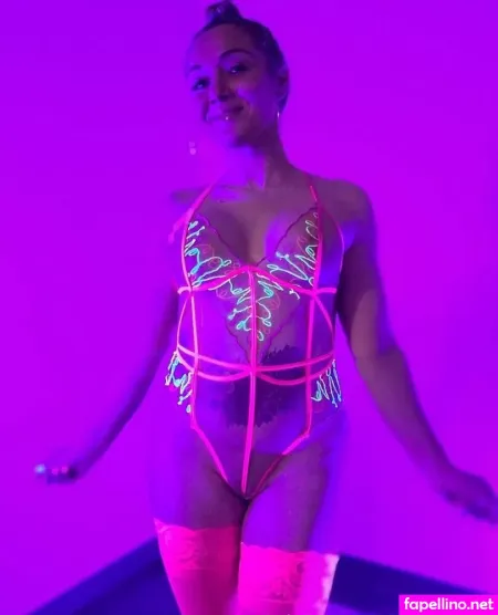 Nympho Lil OnlyFans Thumbnail #Jxb4A465MS