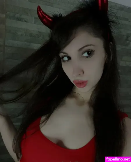 Nynicky OnlyFans Thumbnail #ey1VNKvS5h