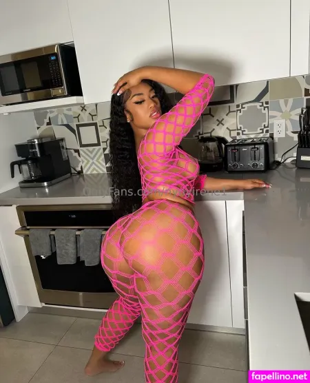 Nynyirene 1 OnlyFans Thumbnail #4En1VtiXBL