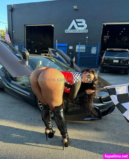 Nynyirene 1 OnlyFans Thumbnail #C2CBwLYJMw