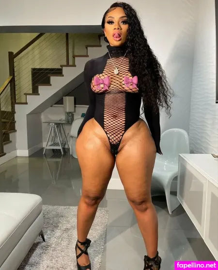 Nynyirene1 2 OnlyFans Thumbnail #PuQwKKZ2Vv