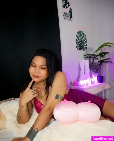 Nyx Valentine OnlyFans Thumbnail #l6zWsaAttb