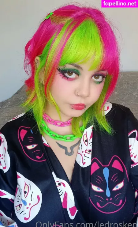 Nyxie Ledros OnlyFans Thumbnail #4ZUIrX2hud