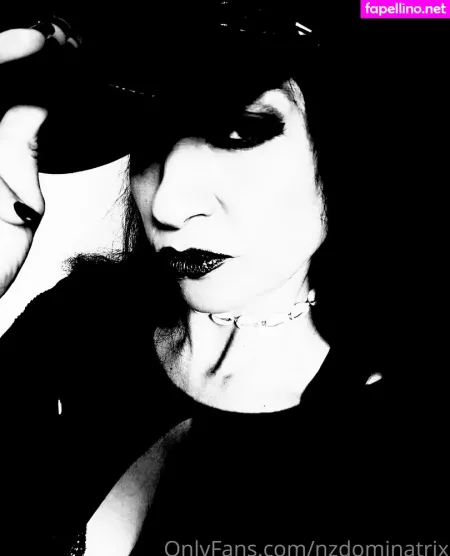 Nzdominatrix OnlyFans Thumbnail #UDKZQFF91c