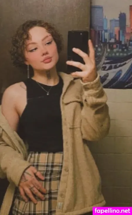 O Phel Ia Baby OnlyFans Thumbnail #5LetgPldWc