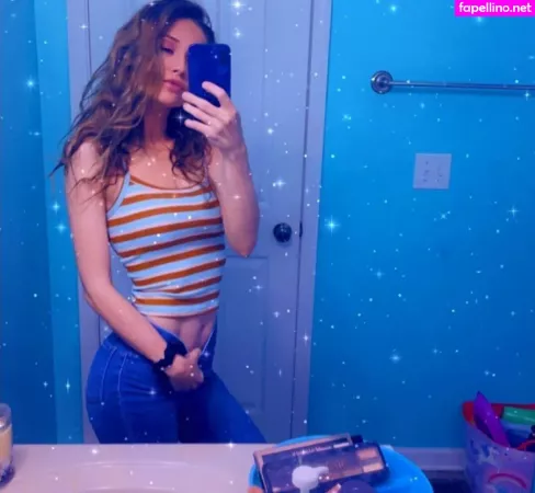 Obey Genevieve OnlyFans Thumbnail #3FghUjK36c