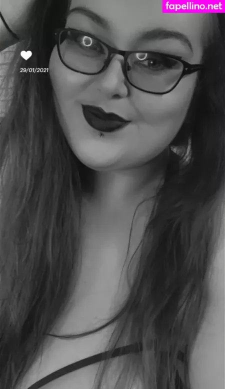 Obeymisselle OnlyFans Thumbnail #0lIRKW7deU