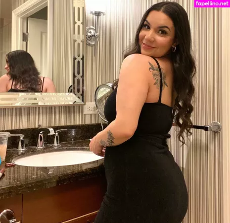 Obviously Queen OnlyFans Thumbnail #JxHlwDYUAL