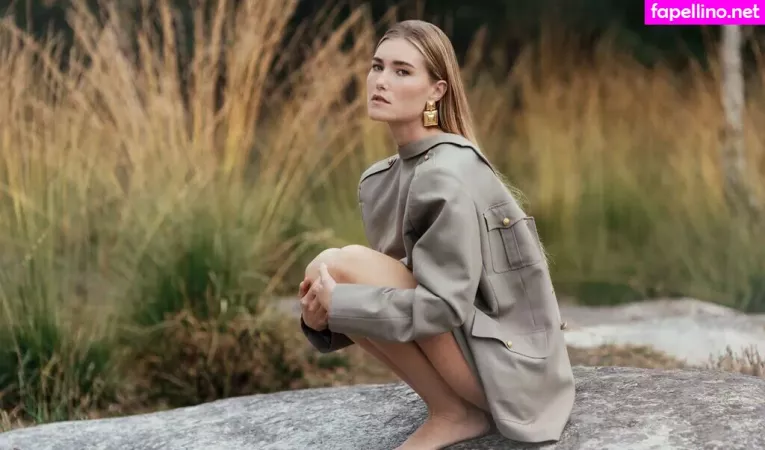 Oceane Le Ny OnlyFans Thumbnail #FdBU9SSg2y