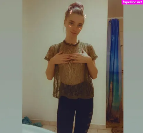 Oceane Licorne OnlyFans Thumbnail #KtJnE9Cps9