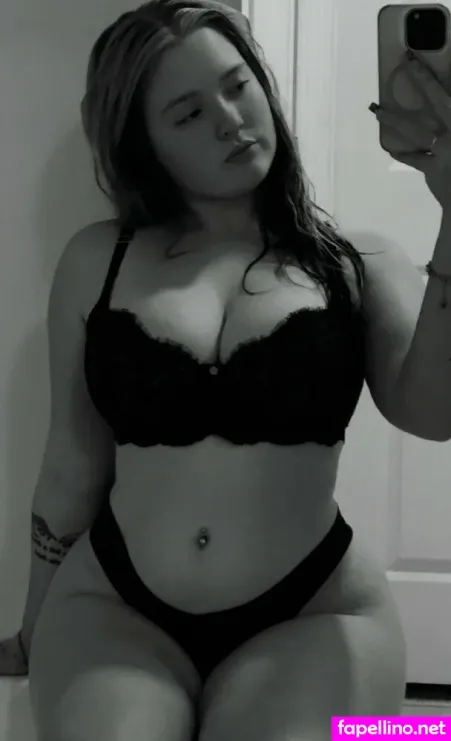 Octaviaafterdark OnlyFans Thumbnail #c1KhpmRH1L