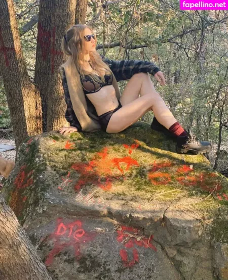 Octaviared OnlyFans Thumbnail #SR72wSMDIB