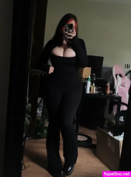 Octoberluvr OnlyFans Thumbnail #LW6X2hNK4O