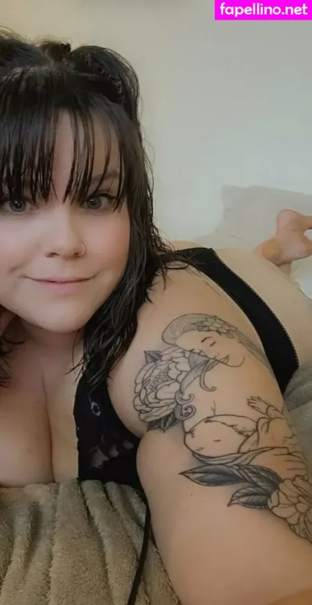 Octobermae OnlyFans Thumbnail #qOe3z96b62