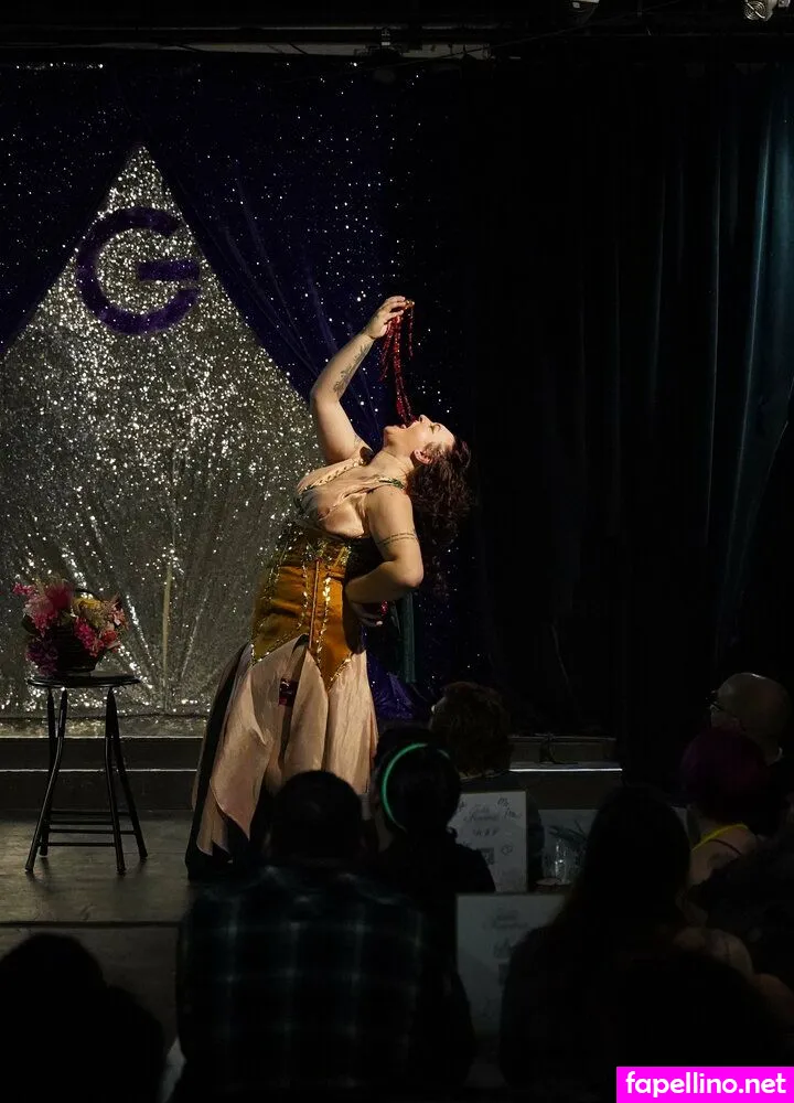 octoberroseburlesque Nude Leaked OnlyFans Photo #QUGM6WZdIq