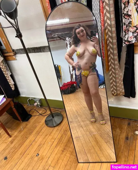 Octoberroseburlesque OnlyFans Thumbnail #Ug5ZLwOgQu