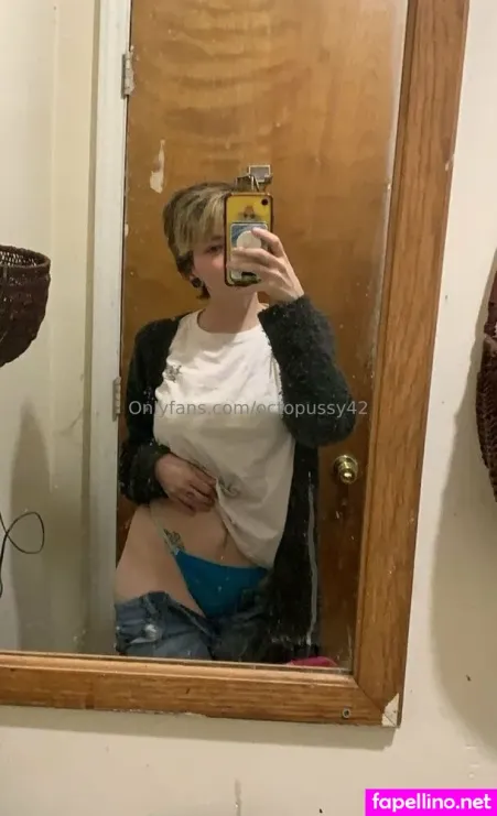 Octopussy42 OnlyFans Thumbnail #wGZBiW9Hdn