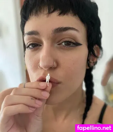 Odd Gwenny OnlyFans Thumbnail #UhX3i4u1pm