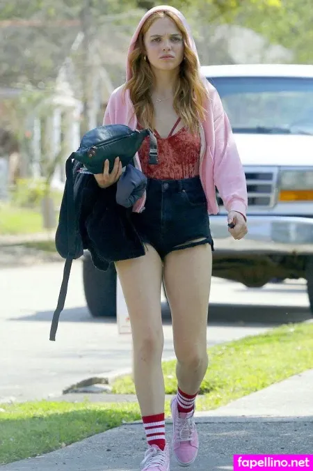 Odessa Young OnlyFans Thumbnail #1kZAgi5zKL