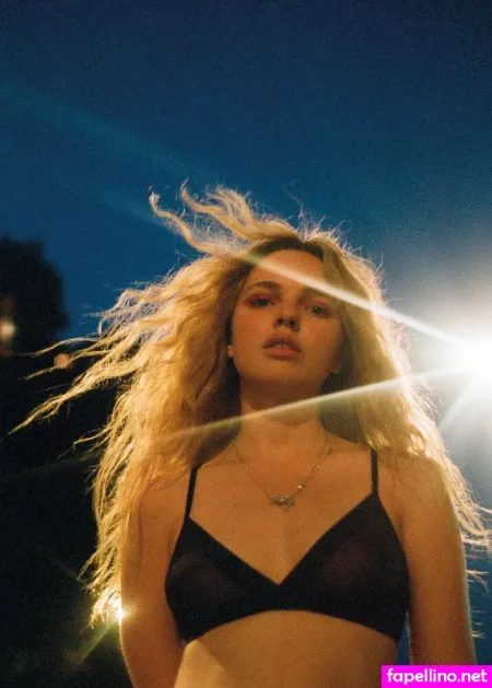Odessa Young OnlyFans Thumbnail #2CrsmTVJuT