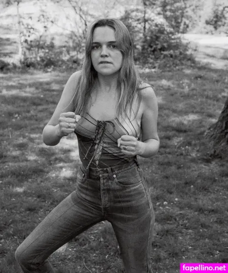 Odessa Young OnlyFans Thumbnail #LWFggsxMe6