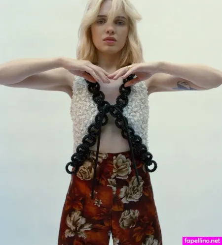 Odessa Young OnlyFans Thumbnail #XkUpVehai1