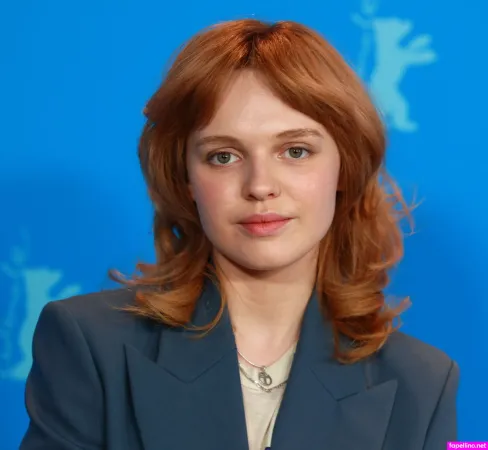 Odessa Young OnlyFans Thumbnail #d7IwFOF7NZ