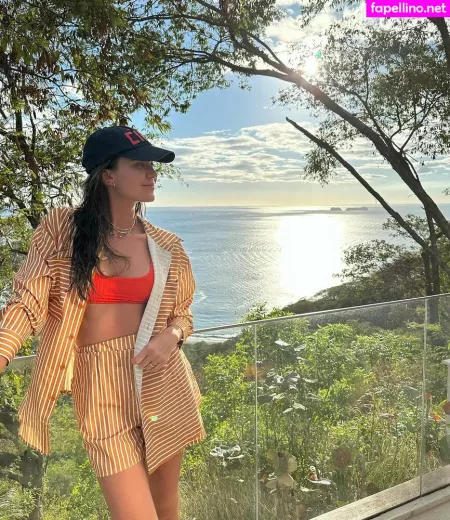 Odette Annable OnlyFans Thumbnail #TNOgRyKWkq