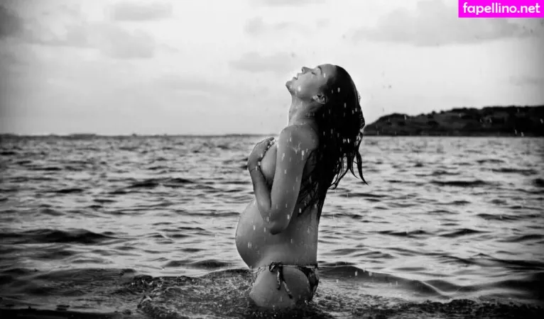 Odette Annable OnlyFans Thumbnail #Ul8jOQ8Dnk