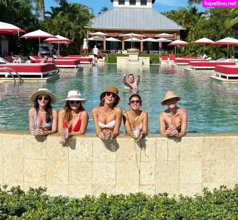 Odette Annable OnlyFans Thumbnail #V5AqgdHVip