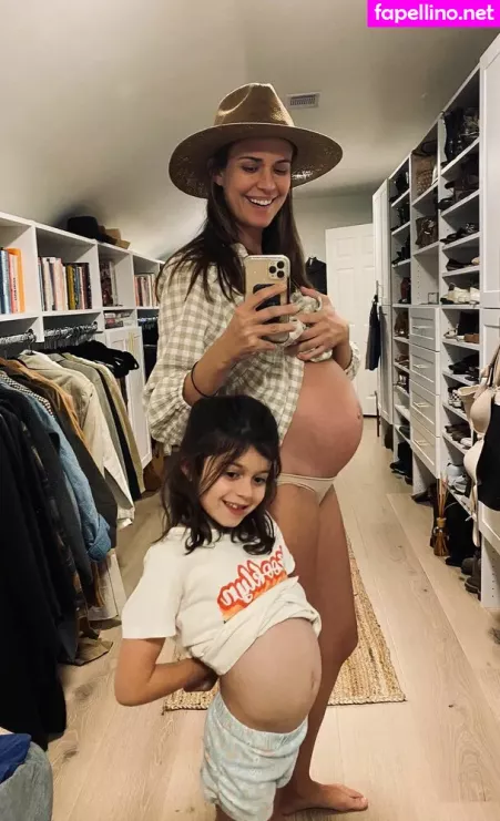 Odette Annable OnlyFans Thumbnail #llCmI6efwh