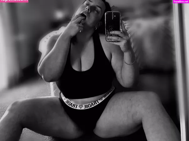 Of Dixie OnlyFans Thumbnail #4FyXjWMqJU