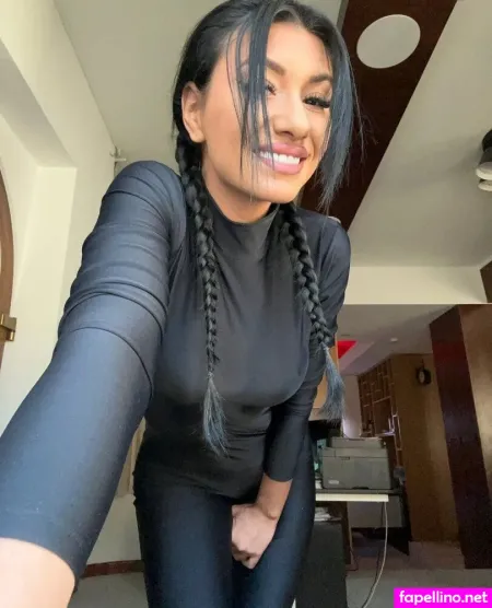 Of Miss Diamond Maria Diamond OnlyFans Thumbnail #0E943iYVYE
