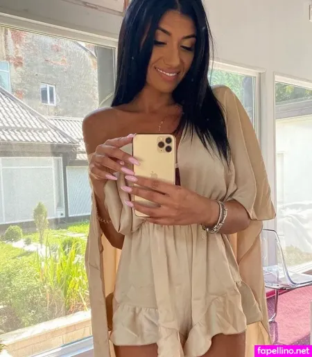 Of Miss Diamond Maria Diamond OnlyFans Thumbnail #HgutTzt6Ga