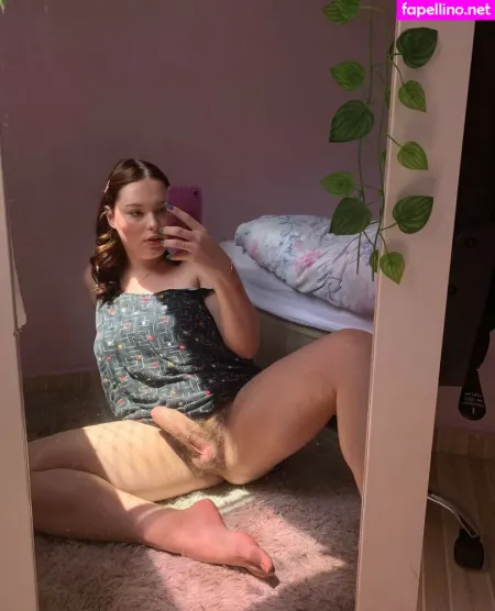 Ofelelia Scheider OnlyFans Thumbnail #jaU84JP8bP